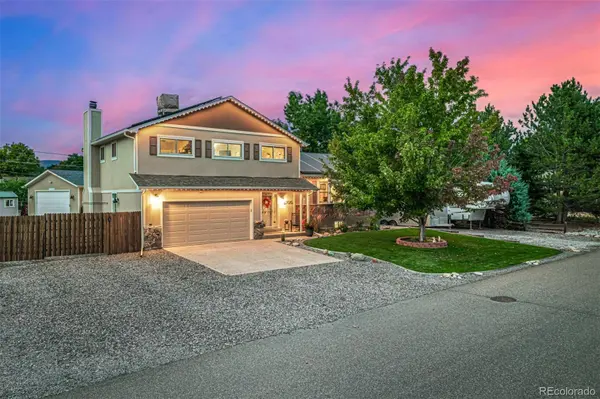 8705 S Yarrow ST, Littleton, CO 80128