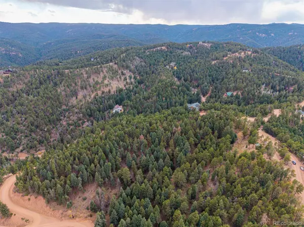 2288 Badger DR, Larkspur, CO 80118