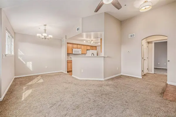 5726 N Genoa WAY #301, Aurora, CO 80019