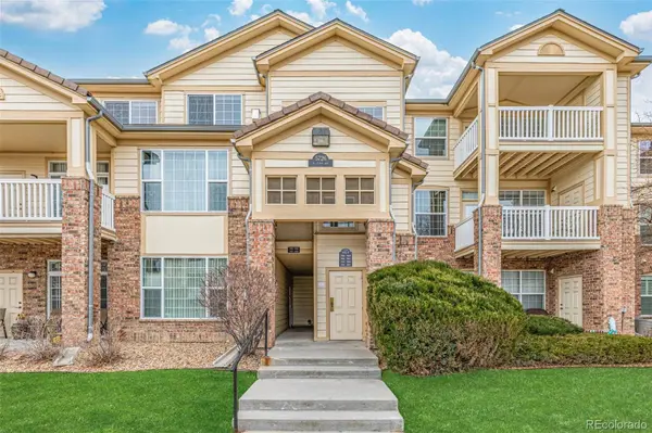 5726 N Genoa WAY #301, Aurora, CO 80019