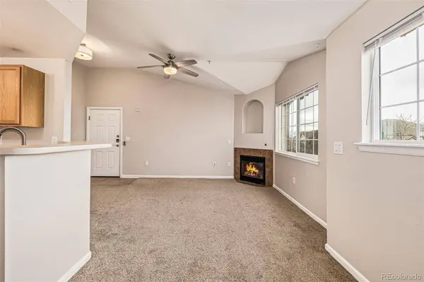 5726 N Genoa WAY #301, Aurora, CO 80019