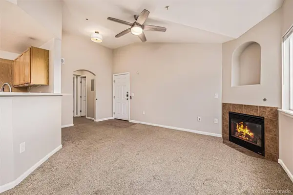 5726 N Genoa WAY #301, Aurora, CO 80019