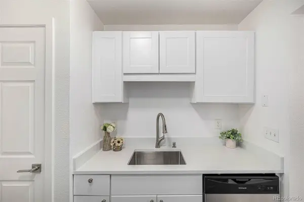 3550 S Harlan ST #220, Denver, CO 80235