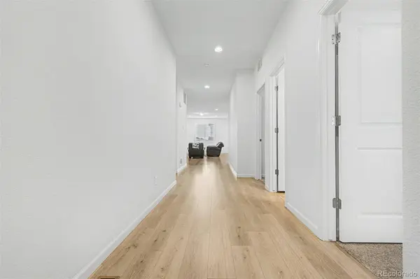 121 S Vandriver WAY, Aurora, CO 80018