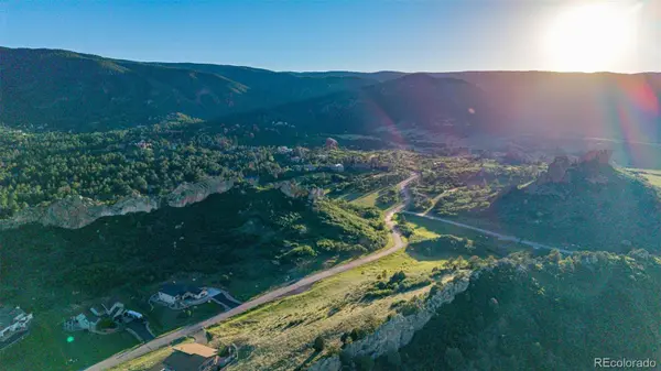 5814 Country Club DR, Larkspur, CO 80118