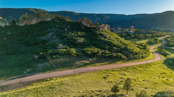 5814 Country Club DR, Larkspur, CO 80118