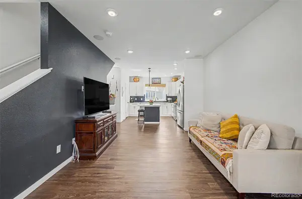 566 W Amherst AVE, Englewood, CO 80110