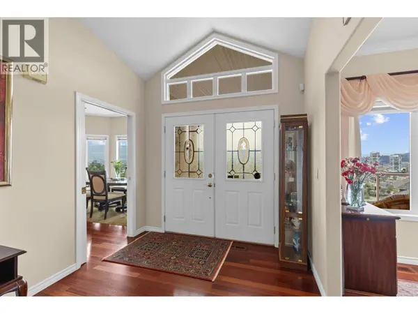 705 Royal Pine Drive, Kelowna, BC V1Y9G2