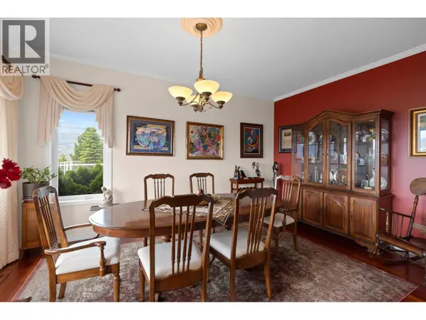 705 Royal Pine Drive, Kelowna, BC V1Y9G2
