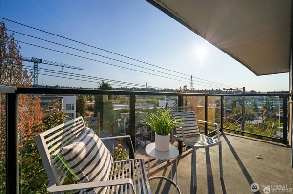 120 NW 39th ST #407, Seattle, WA 98107