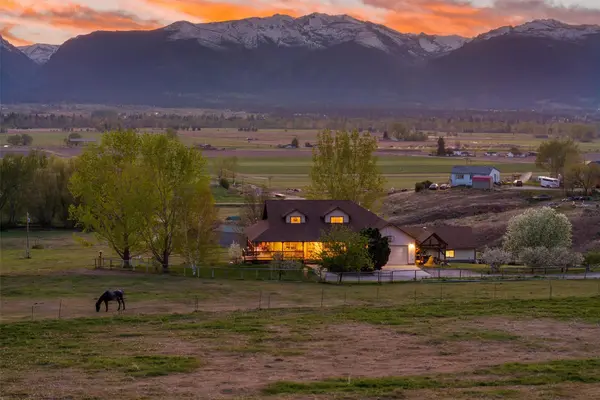 1892 Sutherland LN, Corvallis, MT 59828