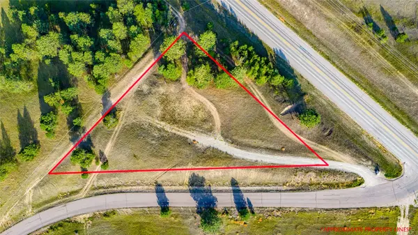 400 Sandy Hill LN, Columbia Falls, MT 59912