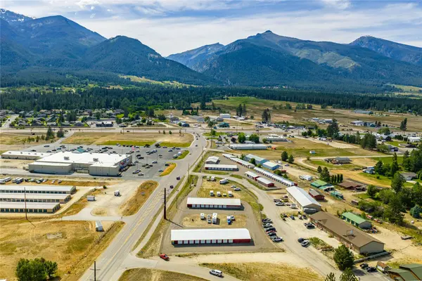 17 Red Ranch RD, Stevensville, MT 59870