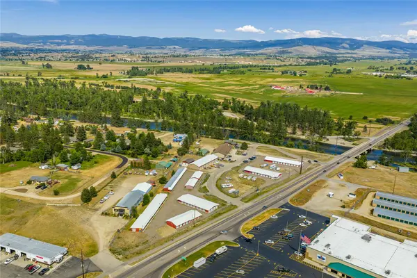 17 Red Ranch RD, Stevensville, MT 59870