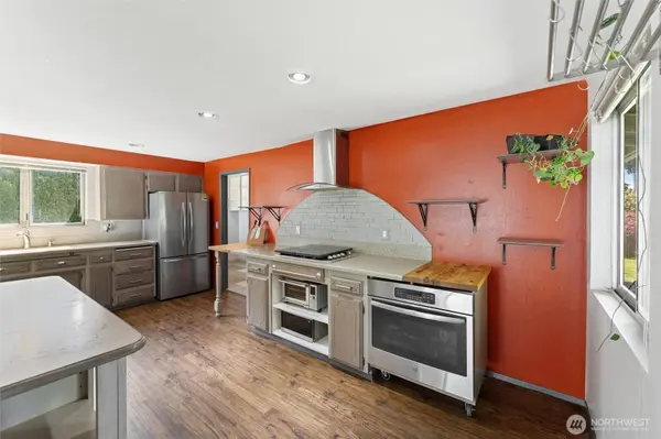 3602 Surrey DR NE, Olympia, WA 98506