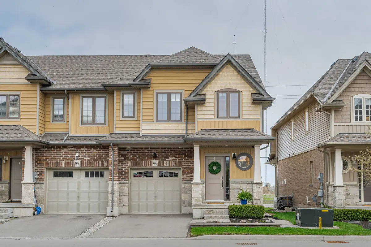 86 Dunrobin Lane, Grimsby, ON L3M 0H4
