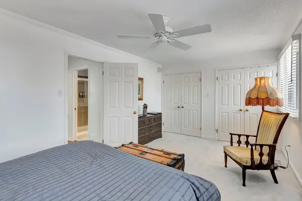 54 Allen Street West #2, Waterloo, ON N2L 6H3