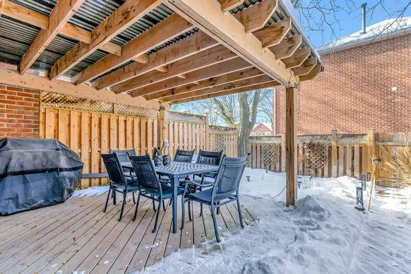 54 Allen Street West #2, Waterloo, ON N2L 6H3