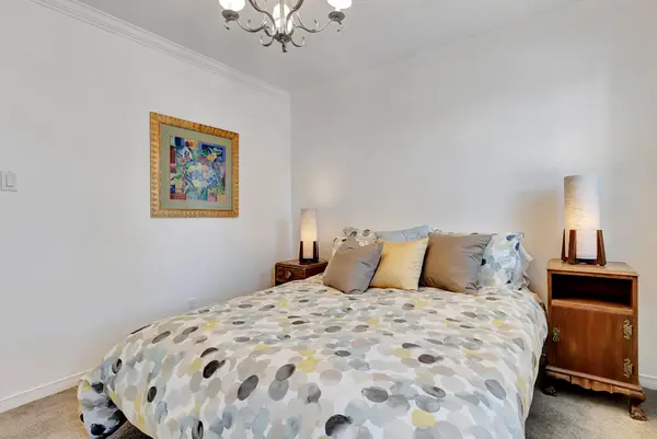 54 Allen Street West #2, Waterloo, ON N2L 6H3