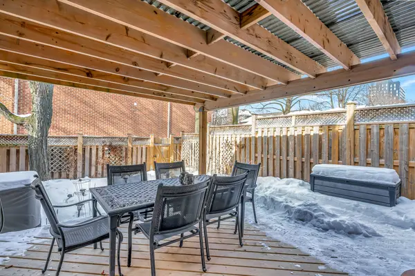 54 Allen Street West #2, Waterloo, ON N2L 6H3