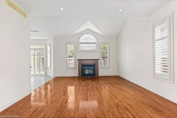 754 Klosters Drive, Waterloo, ON N2V 2V5