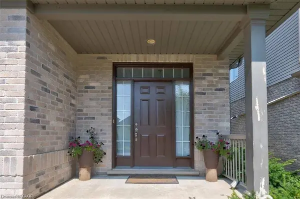 754 Klosters Drive, Waterloo, ON N2V 2V5