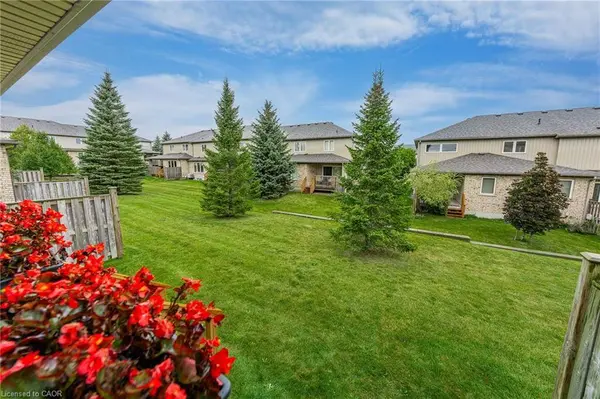 31 Townsend Drive #64, Breslau, ON N0B 1M0
