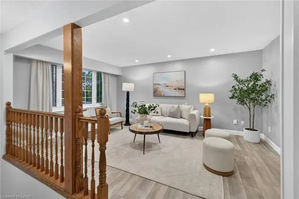 121 Southwood Drive, Kitchener, ON N2E 2J1