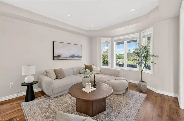 94 Baldwin Drive, Cambridge, ON N3C 0B4