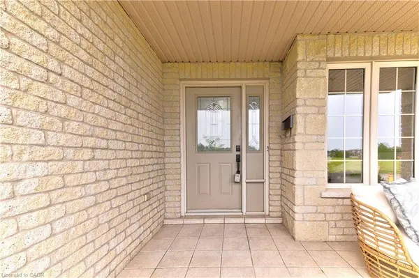 413 Falconridge Drive, Kitchener, ON N2K 4H9