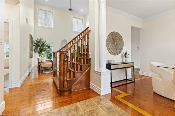 413 Falconridge Drive, Kitchener, ON N2K 4H9
