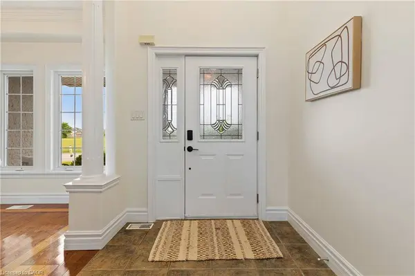 413 Falconridge Drive, Kitchener, ON N2K 4H9