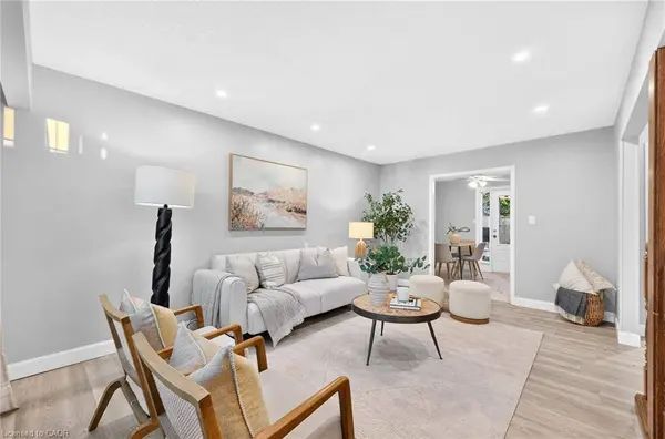 121 Southwood Drive, Kitchener, ON N2E 2J1