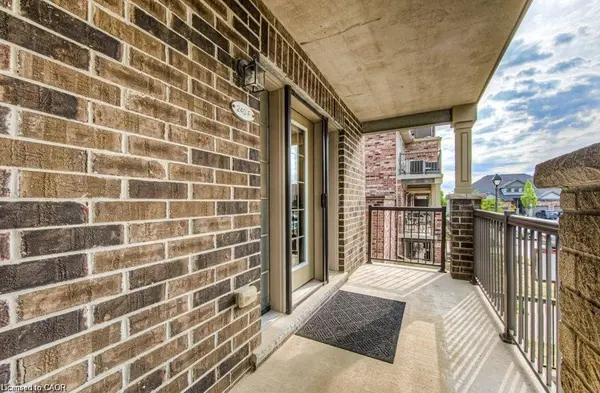 240 Rachel Crescent #F, Kitchener, ON N2R 0E1