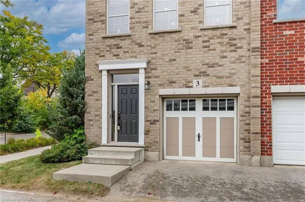 3 Oxfordshire Lane, Kitchener, ON N2H 0B4