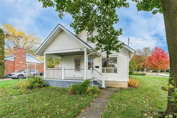 205 St. Vincent Street, Stratford, ON N5A 2X2