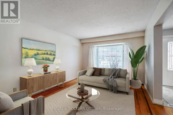 3 BALDING CRESCENT, Ottawa, ON K2K2L4