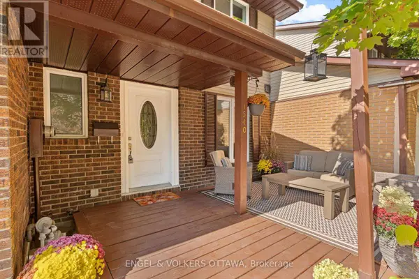 1540 MIMOSA AVENUE, Ottawa, ON K1G4C9