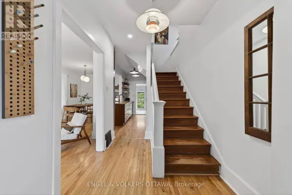 30 ROSLYN AVENUE, Ottawa, ON K1S4W3