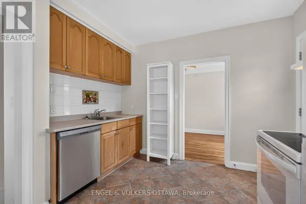 2439-2445 ALTA VISTA DRIVE, Ottawa, ON K1H7M9