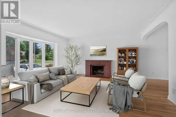 2439 ALTA VISTA DRIVE, Ottawa, ON K1H7M9