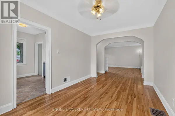 2445 ALTA VISTA DRIVE, Ottawa, ON K1H7M9