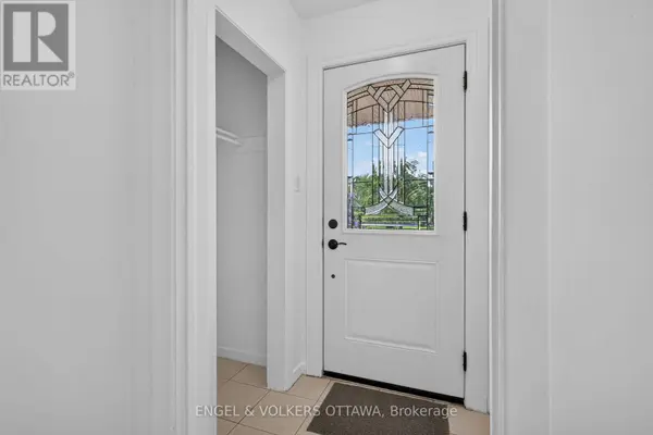 2439 ALTA VISTA DRIVE, Ottawa, ON K1H7M9
