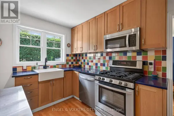 134 RACHAEL AVENUE, Ottawa, ON K1H6C6