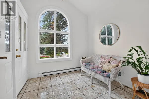 2101 ALTA VISTA DRIVE, Ottawa, ON K1H7L6