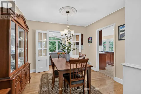 250 FAIRCREST ROAD, Ottawa, ON K1H5E1