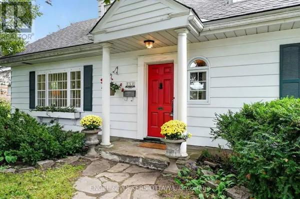 250 FAIRCREST ROAD, Ottawa, ON K1H5E1
