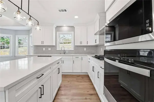 2520 Shiloh CT, Kennesaw, GA 30152