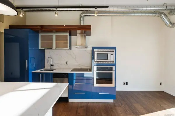 1029 View St #302, Victoria, BC V8V 0C9