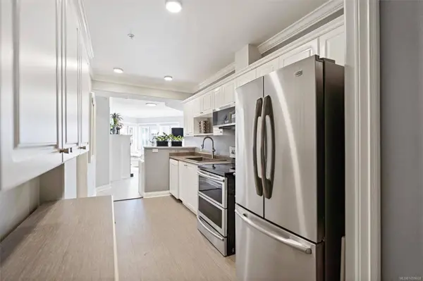 405 Quebec St #324, Victoria, BC V8V 4Z2